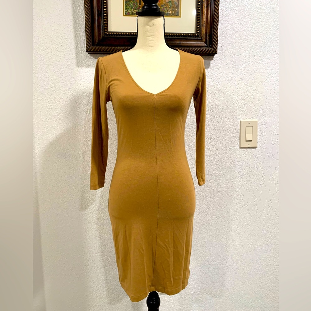 Minimalistic Mido size dress